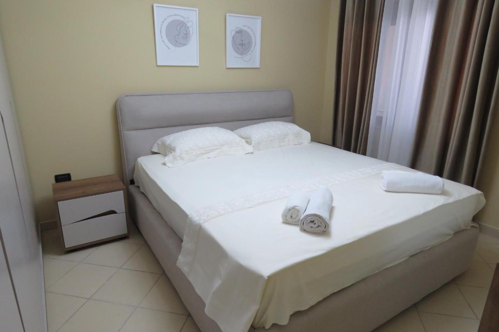 Xhomlliku Apartment, Xhamllik Apartment Tirana